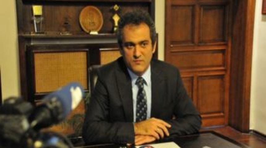 Rekt&ouml;r &Ouml;zer, Fefkon Sonu&ccedil; Bildirgesini A&ccedil;ıklaması