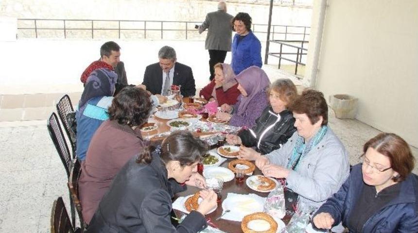 Başkan Alıcık&rsquo;tan, Spor Yapan Bayanlara S&uuml;rpriz