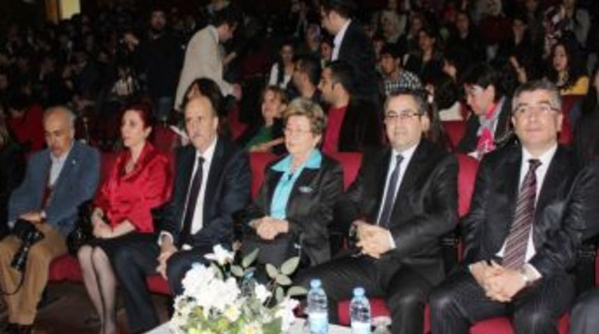 Fırat &Uuml;niversitesi&rsquo;nde 'iş&rsquo;te Kadın' Konulu A&ccedil;ık Oturum Yapıldı