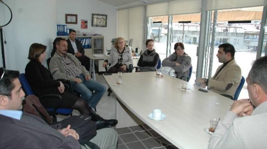 &Ouml;mer G&uuml;nel, Mimarlar Odası Kuşadası Temsilciliğini Ziyaret Etti