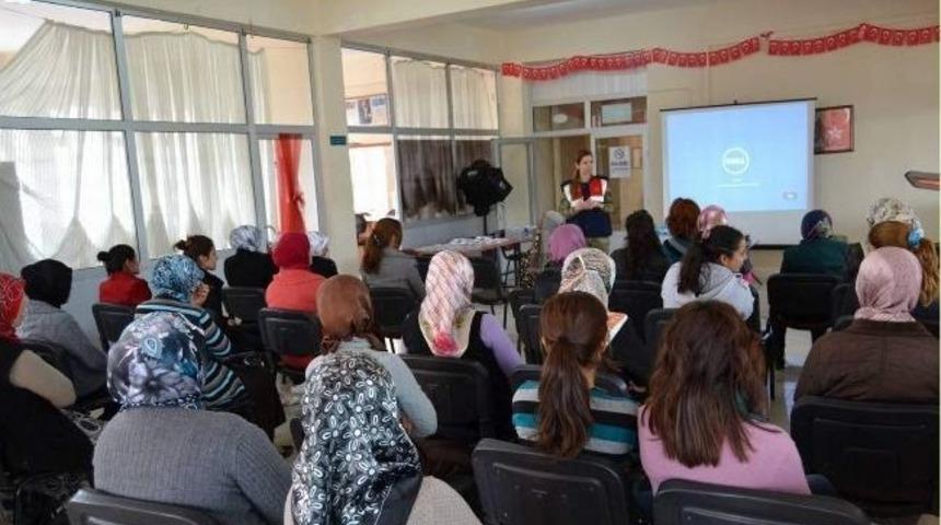 Yavuzeli'nde D&uuml;nya Kadınlar G&uuml;n&uuml; Semineri