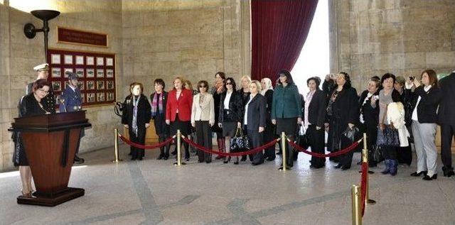 Konaklı Kadınlar Ata’nın Huzuruna Çıktı