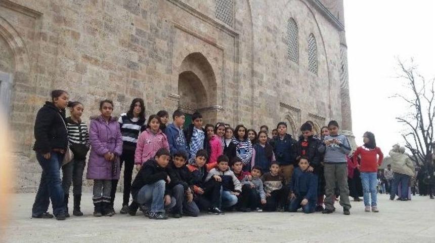 Bilgievleri Gezilerle Tarihi &Ouml;ğreniyor