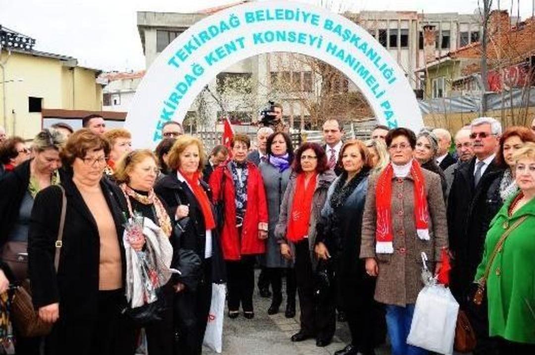 Hanımeli Pazarı A&ccedil;ıldı