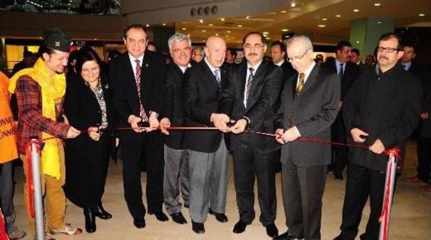 Ayvaz'ın Fotoğraf Sergisi A&ccedil;ıldı