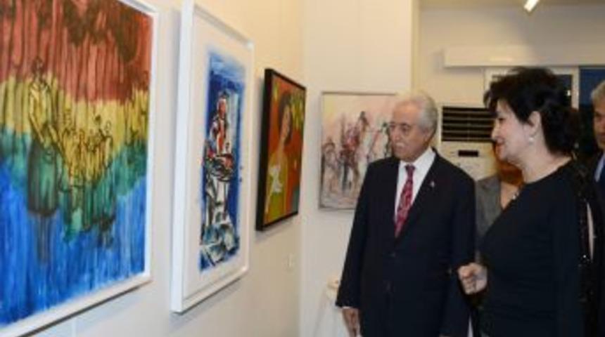 Aldırmaz 'Kadınlar G&uuml;n&uuml; Sergisi'ni Gezdi