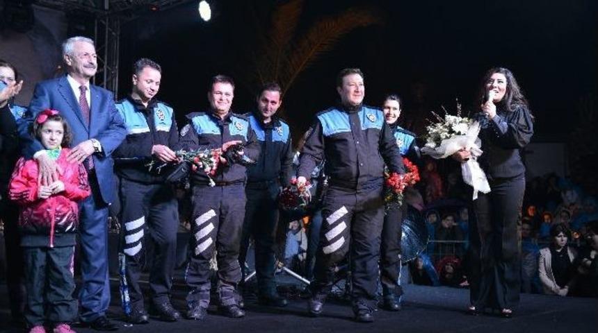 İzmir'de Işın Karaca Yağmuru