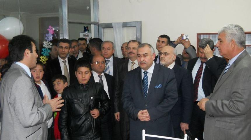 &Ccedil;iğdem Okuma Salonları Muhta&ccedil; &Ouml;ğrencilere Işık Olacak