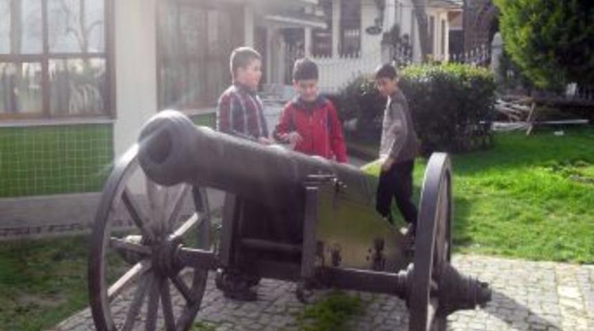 Kocaeli B&uuml;y&uuml;kşehir Belediyesi Bilgievleri Gezilerle Tarihi &Ouml;ğretiyor