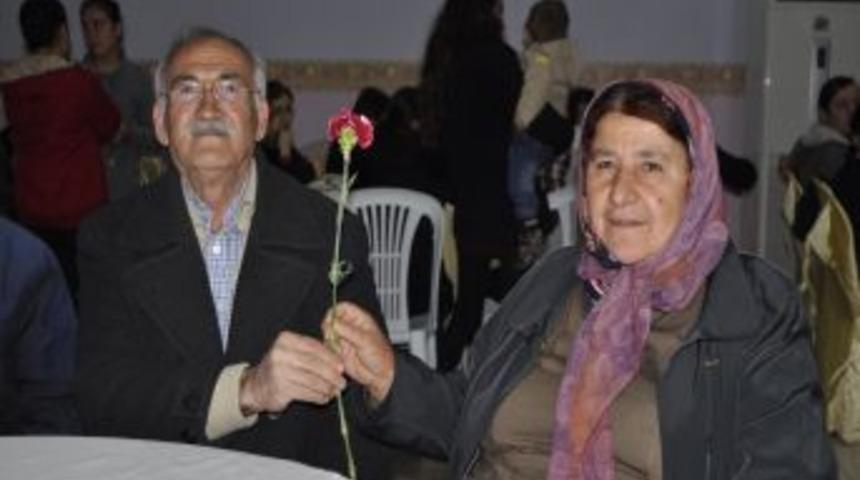 Kadınlar G&uuml;n&uuml;'nde Yarım Asırlık Evliliğin Sırrı Anlatıldı