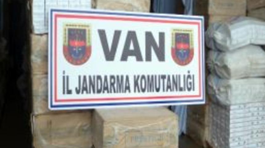 Van&rsquo;da Ka&ccedil;ak Sigara Ve Akaryakıt Operasyonu