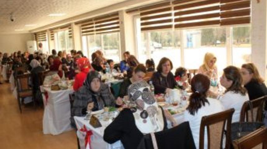 Fırat &Uuml;niversitesi'nde D&uuml;nya Kadınlar G&uuml;n&uuml; Kutlaması