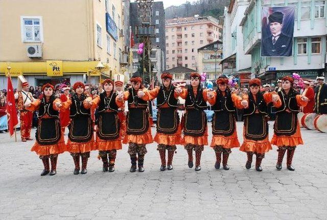 Çayeli’nin Kurtuluşunun 95. Yıldönümü Çoşku İle Kutlandı..