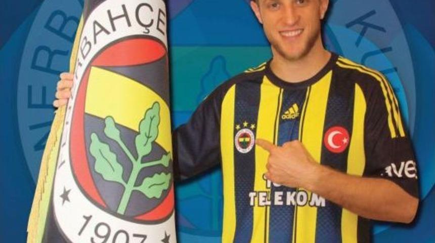 Fenerbah&ccedil;e'nin Başarılı Yabancısı Reto Ziegler: Aileme Geri D&ouml;nd&uuml;m!..