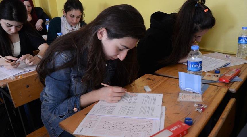 Öğrenciler, Güvender Sınavı Ile YGS’yi Tecrübe Etti