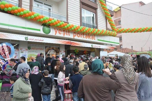 Yeşil Portakal Marketler Zinciri Manisa Genelinde 12. Şubesini Açtı