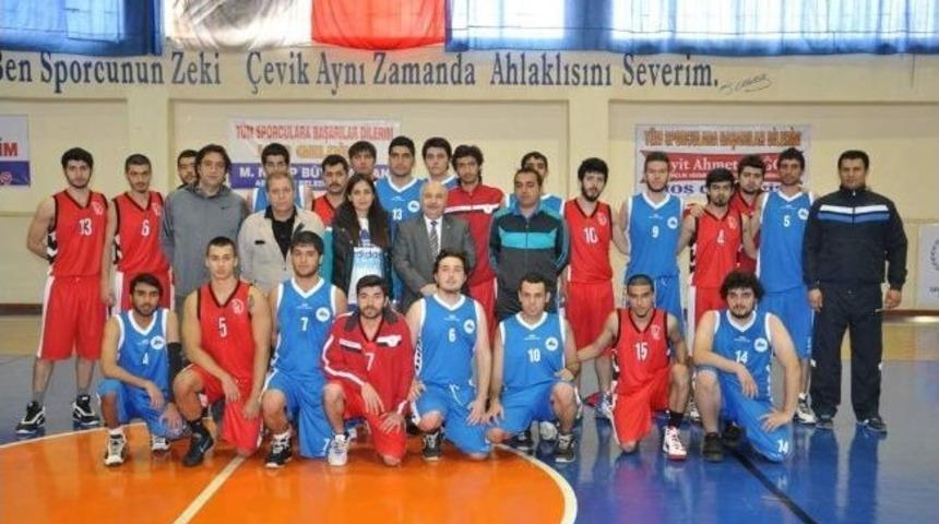 Adıyaman &Uuml;niversitesi Basketbol Takımı, Korkut Ata &Uuml;niversitesi'ni 86-54 Yendi