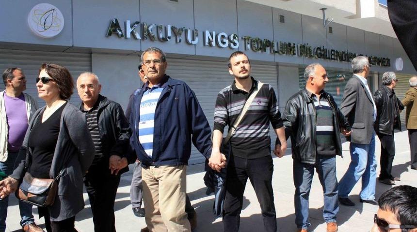 Mersin'de N&uuml;kleer Karşıtı G&ouml;steride Arbede