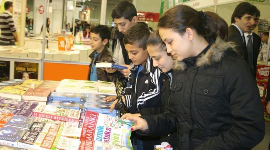 Fuar A&ccedil;ıldı, Bursa Kitaba Doyacak