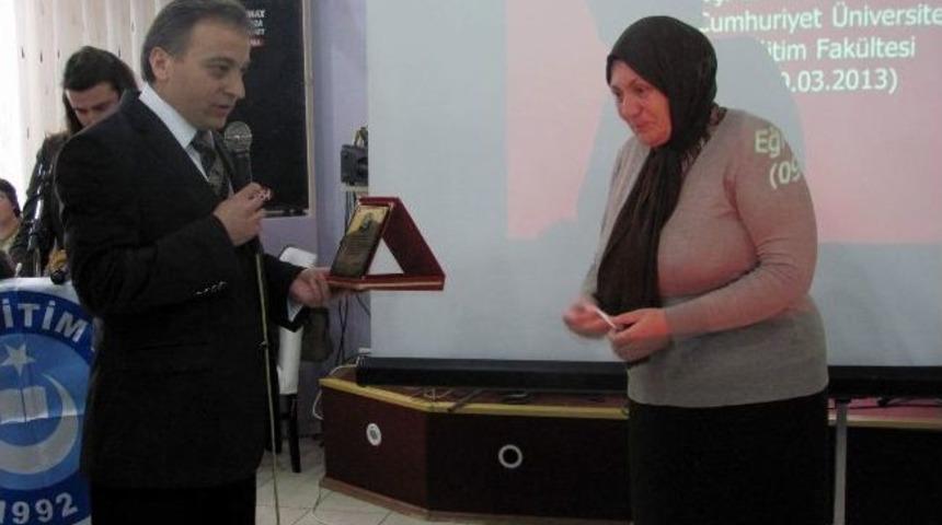 Yılın Kadını Şehit Eşi Se&ccedil;ildi