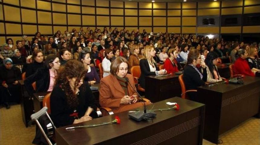 Başkan G&uuml;zelbey Bayan Personellerini Unutmadı