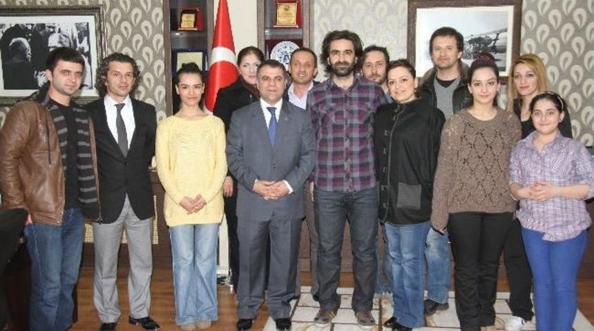 &Uuml;nver&rsquo;den Başkan Aksoy&rsquo;a Teşekk&uuml;r Ziyareti