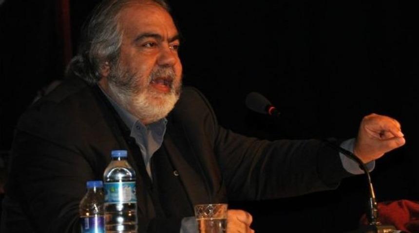 &ldquo;t&uuml;rkiye&rsquo;de Demokrasi Ve Yeni Anayasa&rdquo; Konferansı