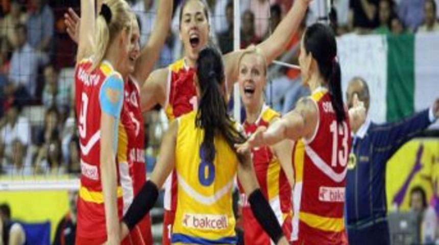 Unendo Yamamay'ı 3 - 2 Yenen Rabita Bak&uuml; Ilk Finalist