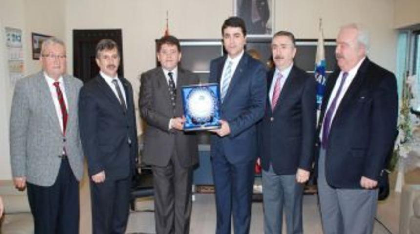 Uysal: DP, Kıt-kanaat Imkanlarla T&uuml;rkiye&rsquo;nin Sı&ccedil;ramasına Vesile Oldu