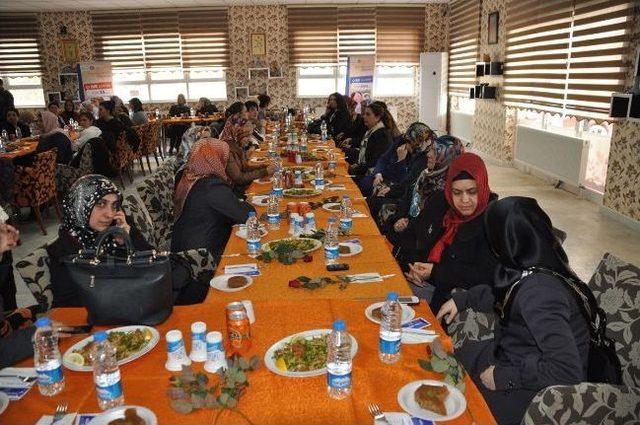 Malatya Belediyesi, Kadın Sivil Toplum Kuruluşlarına Yemek Verdi