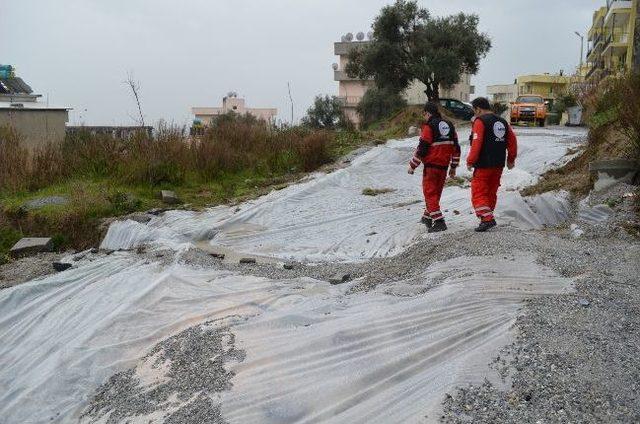 Ak Parti Aydın Milletvekillerinden Söke’de Heyelan Bölgesi’nde İnceleme