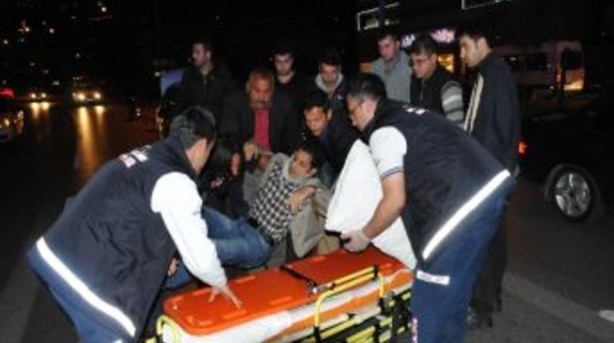 Otomobil İle Motosiklet Çarpıştı: Bir Yaralı