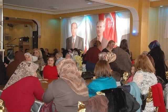 Mhp’den 8 Mart Dünya Kadınlar Günü Kutlaması