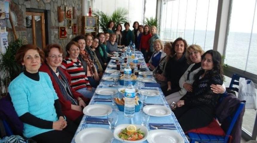 Bursa Kız &Ouml;ğretmen Okulu Mezunları Mudanya&rsquo;da Toplandı