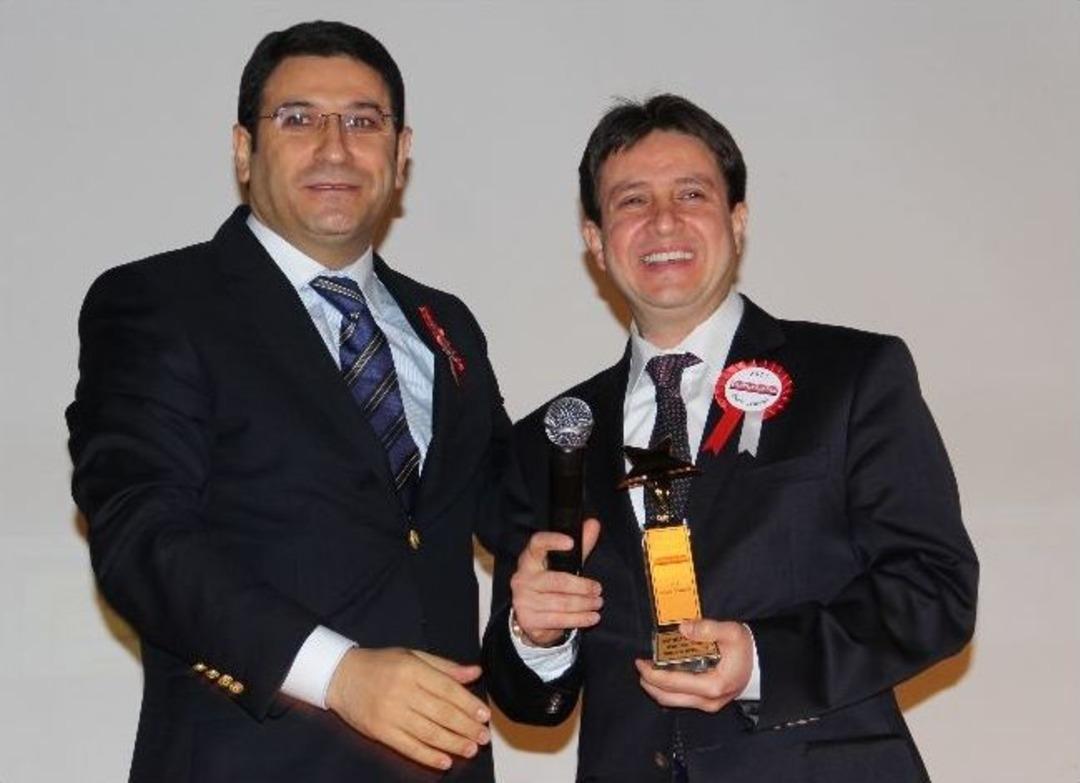 Batuhan Yaşar Yılın Gazetecisi Se&ccedil;ildi