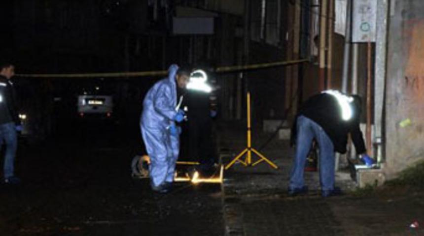 Çarşaflı kadın kılığında ses bombalı saldırı