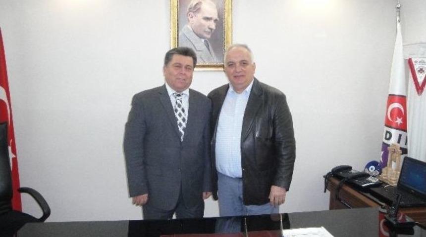 Profes&ouml;r Doğu&rsquo;dan Akın&rsquo;a Ziyaret