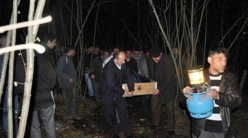 Koyunlarını Otlatırken Kalp Krizi Ge&ccedil;iren &Ccedil;oban &Ouml;ld&uuml;