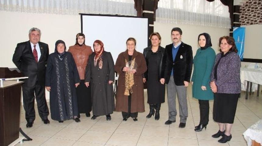 Kadınlar &Ccedil;ayda Buluştu