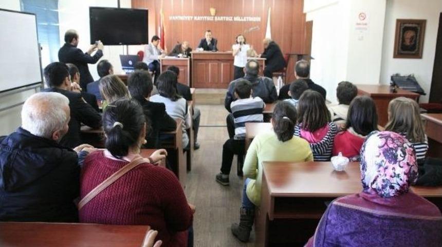 İstiklal Marşı&rsquo;nı G&uuml;zel Okumak İ&ccedil;in Yarıştılar