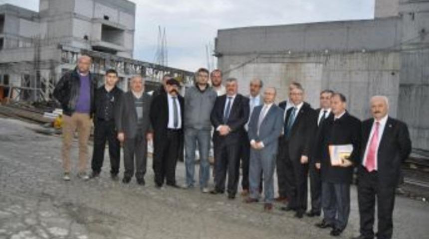 Y&uuml;ksek Okul Yurt inşaatını incelediler