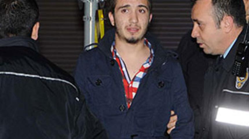 Şakalaşırken arkadaşını &ouml;ld&uuml;rd&uuml;