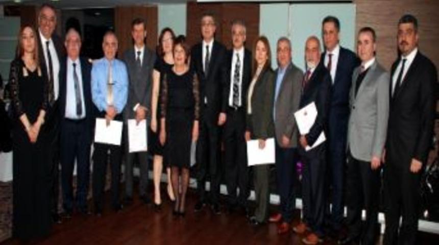 Emektar Dişhekimlerine Onur Belgesi