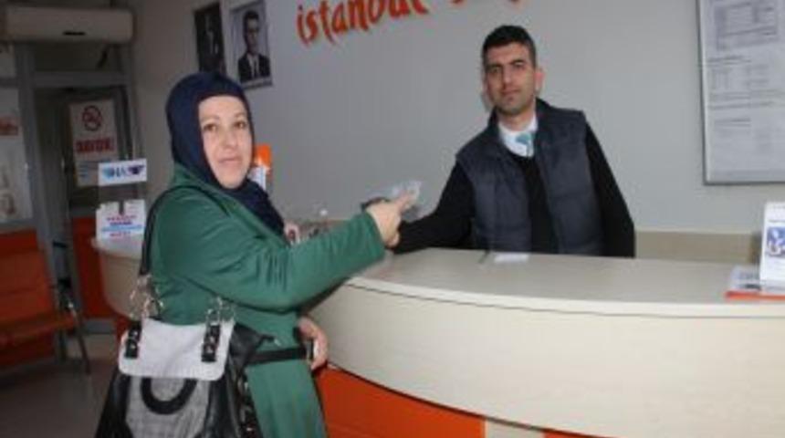 İstanbul' Da Bulduğu C&uuml;zdanı Ereğli'den &Ouml;z&uuml;rl&uuml; Sahibine G&ouml;nderdi