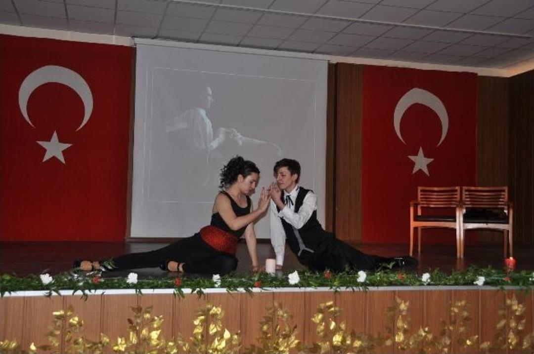 Gaziantep Kolej Vakfı'nda Edebiyat G&uuml;nleri R&uuml;zgarı