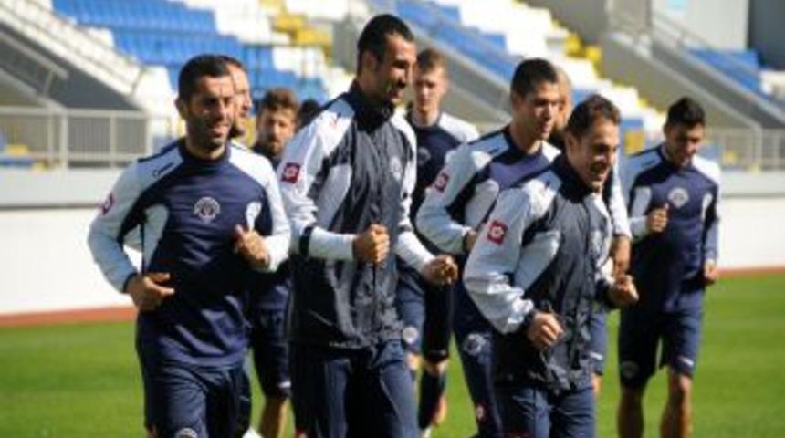Shota Arveladze: İyi Bir Sonu&ccedil;la İstanbul'a D&ouml;nmek Istiyoruz