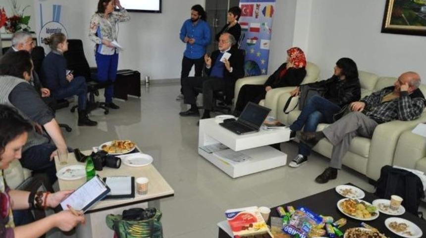 Gen&ccedil;lerin Şiddetten Ka&ccedil;ınması Ve Hoşg&ouml;r&uuml; Projesi