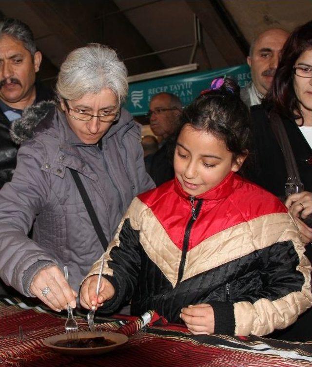 Ankara’da Yapılan Rize Günlerinde Ziyaretçilere 3 Ton Kivi Dağıtıldı