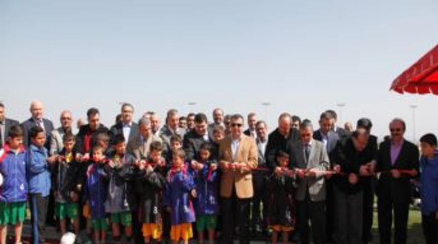 Vali Lekesiz: Şehirler, Futbol Takımları Ile Tanınıyor