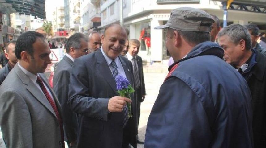 Oktay Vural Marmaris'te Esnafı Ziyaret Etti